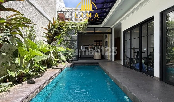 Strategic Cipete House Near MRT, Simatupang Toll Access 2