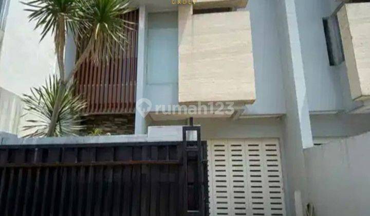 Rumah 2 Lantai Minimalis Ada Garasi Carport 1