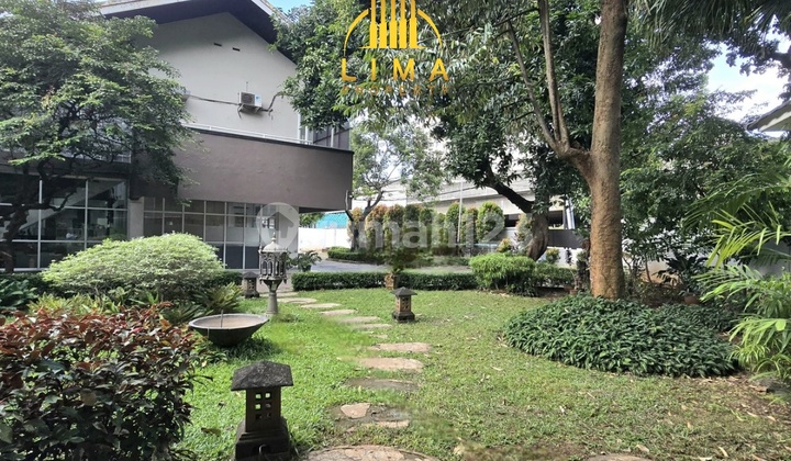 Commercial Building Hook Prime Area Kebayoran Baru Cocok untuk Kantor atau Resto Commercial Building Hook Prime Area Kebayoran Baru Cocok untuk Kantor atau Resto