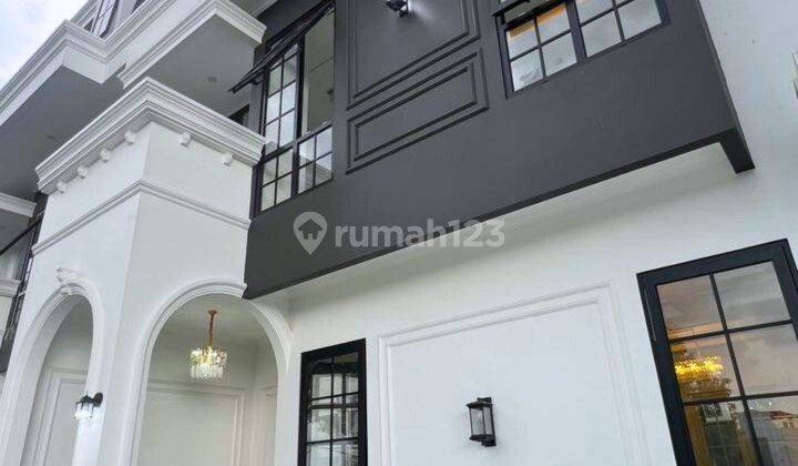 Rumah 2.5 Lantai Pejaten Modern Minimalis Ada Pool Carport 2