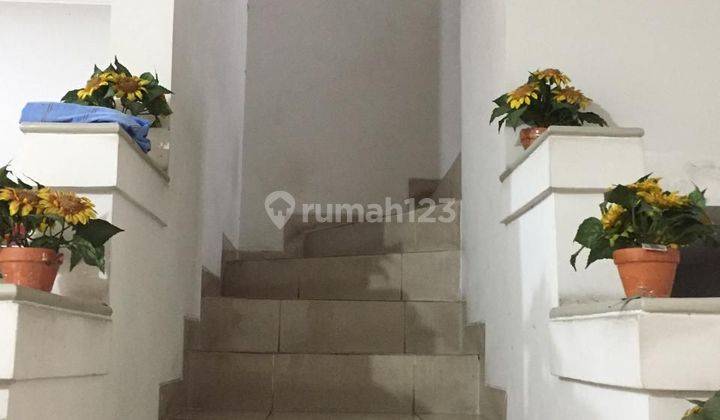 Dijual Rumah Layak Huni Di Dalam Komplek Taman Semanan Indah
 2