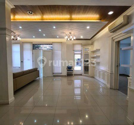 Disewakan Rumah Bagus Disewakan Rumah Bagus