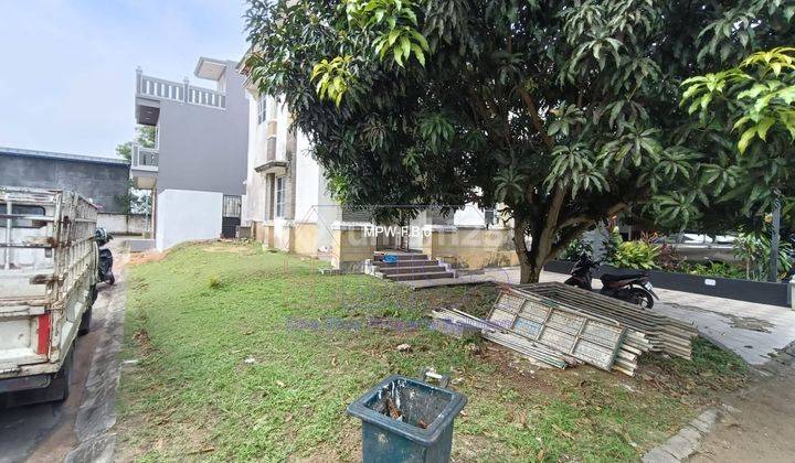 tampak depan jual rumah hook 2 lantai