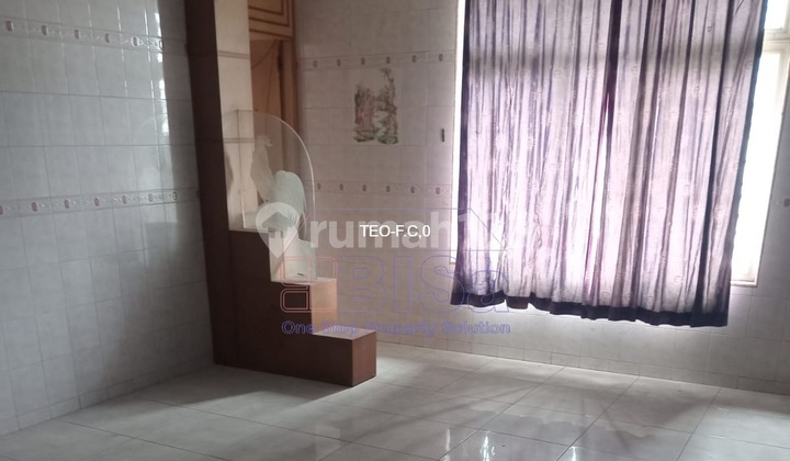 Selling 4 Shophouses Hook Row in Batam Batu Aji, Sagulung