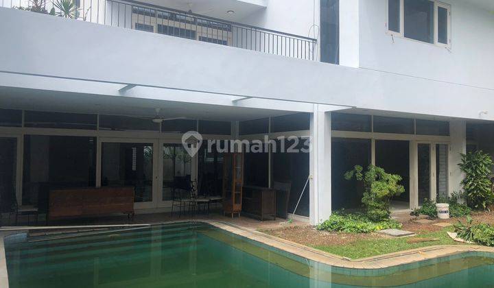 Disewakan Rumah 2 Lantai  1