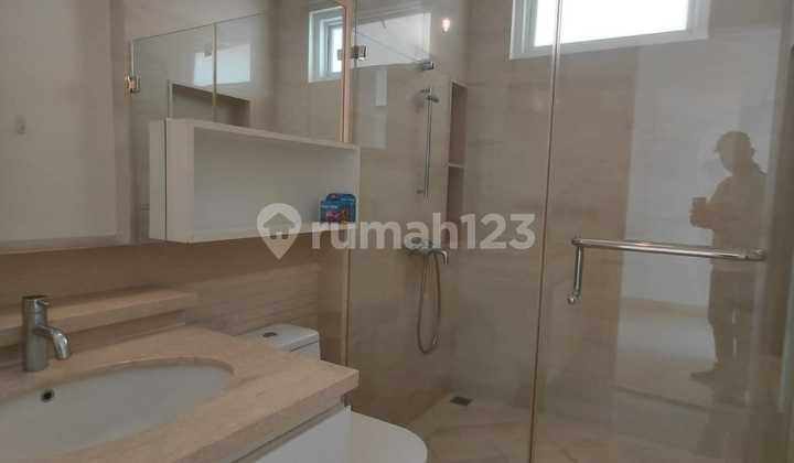 Dijual Rumah 2 Lantai di Townhouse Eksklusif Pejaten Barat