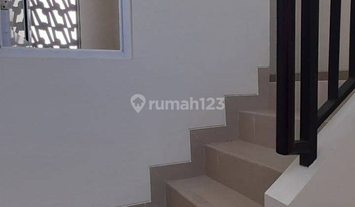 Rumah Hook 2 Lantai Semi Furnished Lingkungan Aman Nyaman Siap Huni Di Summarecon Cluster Cnythia Bandung 2