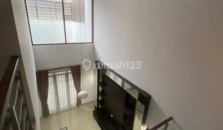 Rumah Bagus 2 Lantai Semi Furnished Kokoh Terawat Siap Huni di Batununggal Bandung 2