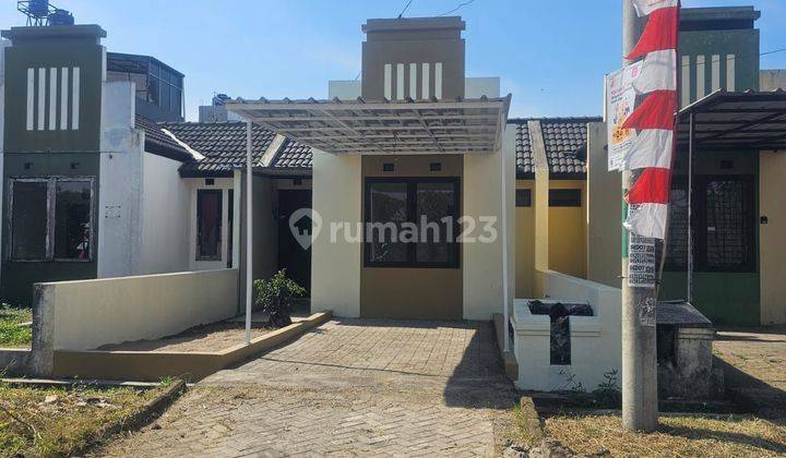 DIJUAL RUMAH DAERAH CIWASTRA di Jl derwati SHM 2