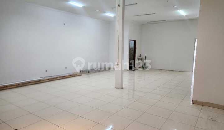 For Rent Fast 2-Story Shop House Ready to Occupy In Kiaracondong 1