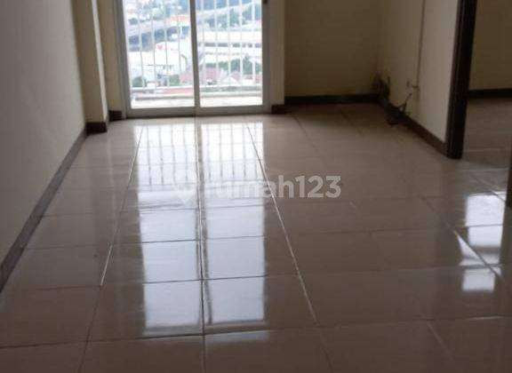 Dijual murah  apartemen bogor valey daerah bogor barat 
luas  tipe studio luas 37 m2, lt 20 no 09. 2 kamar. Kondisi kosong
Lokasi stategis akses tol 
Cocok untuk investasi 
Harga 230jt nego sampai deal  1