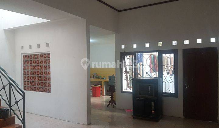 Rumah Sri Rejeki , dekat Bandara A Yani Semarang  2