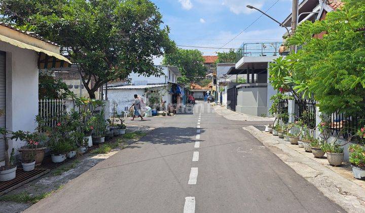 Rumah Gedongbatu Dkt Karyadi - Tugu Muda Semarang  2