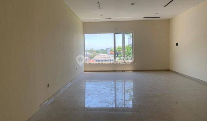 Ruko 3 lantai di ligu tengah 2