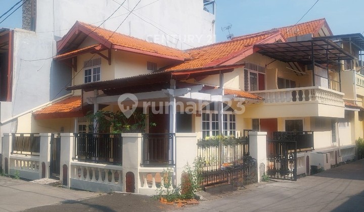For Sale Ready-to-Live-in Corner House in Koja, North Jakarta For Sale Ready-to-Live-in Corner House in Koja, North Jakarta