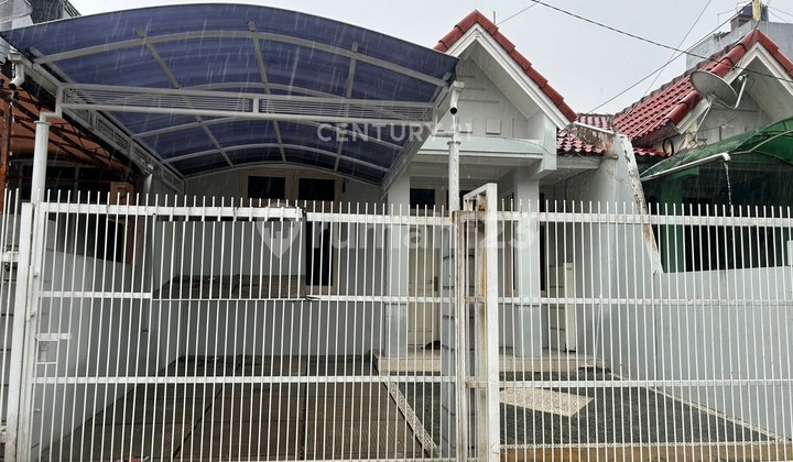 For Sale Strategically Located House in Pulogebang Kirana, East Jakarta