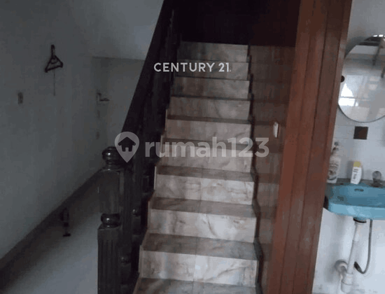Dijual Rumah Dua Lantai Hook di Duren Sawit Jakarta Timur 2