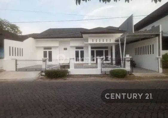 Rumah  Di Komplek Kemang Pratama Bekasi Barat 1