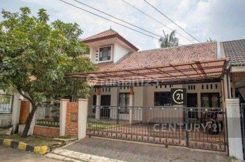 Rumah  Di Komplek Jatiwaringin Bekasi 1