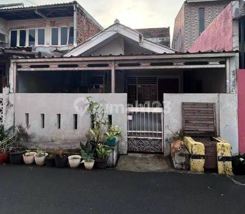 Dijual Banting Harga Murah Sekali Dibawah Pasar Luas 79m Akses 2 Mbl Rumah di Pulomas, Jakarta Timur 1