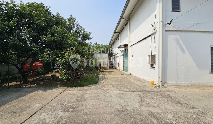 For Sale 2-Storey Factory in Kalideres Area, West Jakarta For Sale 2-Storey Factory in Kalideres Area, West Jakarta