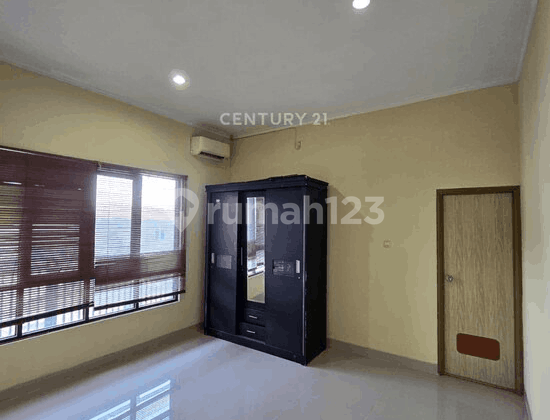 For Sale Quick 2-Story Ready-to-Occupy House in Cipayung, East Jakarta 2