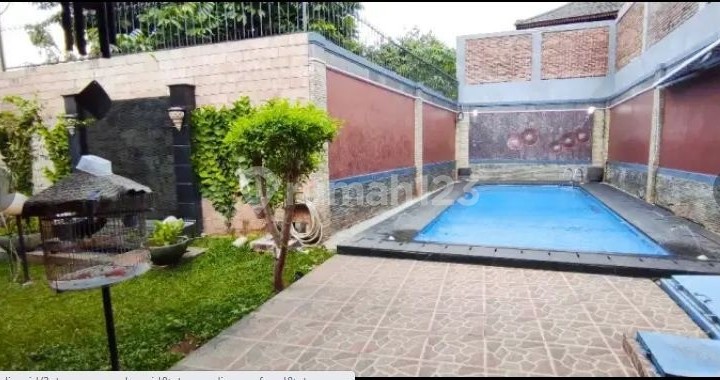 Dijual Rmh Dgn Kolam Renang Pribadi Di Komplek Panorama Jati Pdg 2