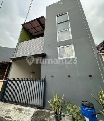 For Sale Ready-to-Occupy Fully Renovated House in Ujung Menteng, Cakung, East Jakarta