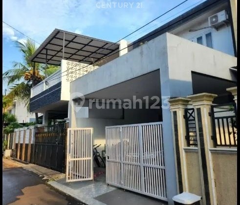 Dijual Hunian Asri Dan Nyaman Lokasi Strategis Di Duren Sawit 