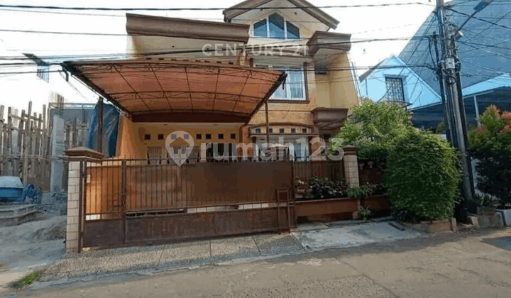 For Sale Semi Furnished House in Kelapa Gading Area, East Jakarta