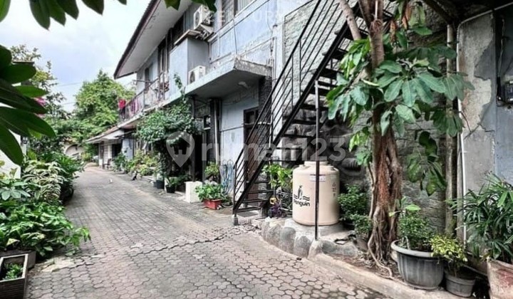 Dijual Cepat 5 Rumah Dalam Satu Lingkup di Salemba Jakarta Pusat 2