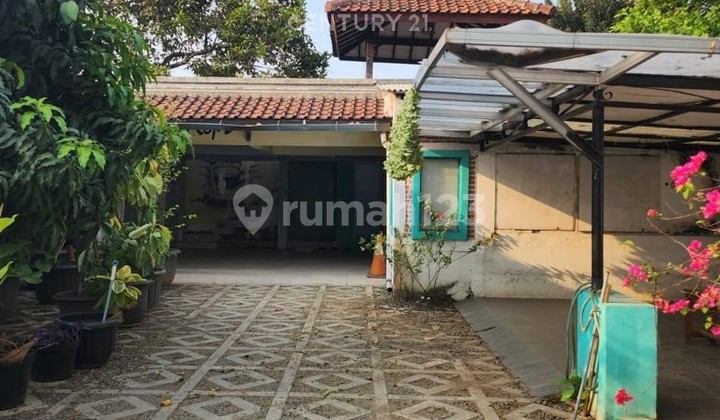 For Sale Fast Move-in Ready House in Pesanggrahan, South Jakarta