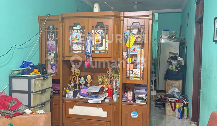 Cheap Hook House in Metland Menteng Cakung, East Jakarta