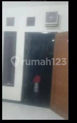 Dijual Atau Disewakan  Rumah Di Pondok Bambu Lokasi Strategis 2