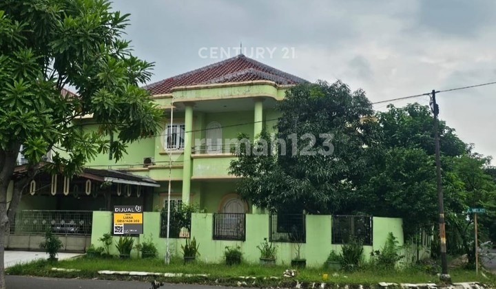 Dijual Rumah Asri Hook di Taman Modern Cakung Jakarta Timur