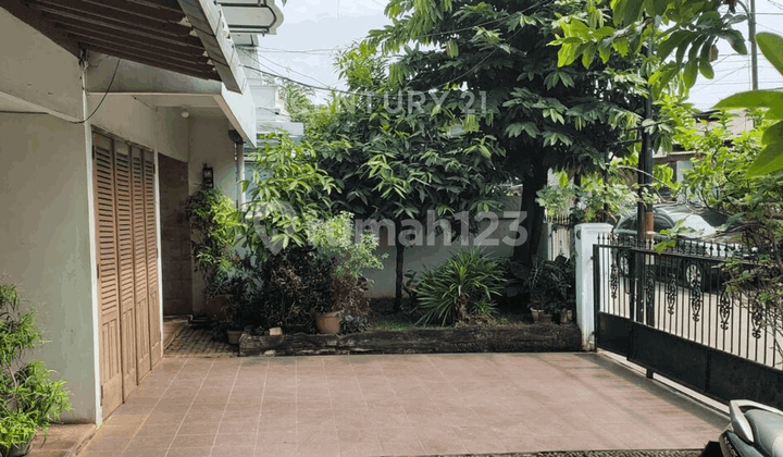 Dijual Rumah 2 Lantai Terletak di Lokasi Strategis Jakarta Timur
