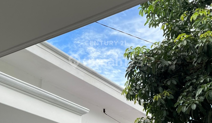 Dijual Rumah Baru American Clasic di Cilandak Jakarta Selatan 2