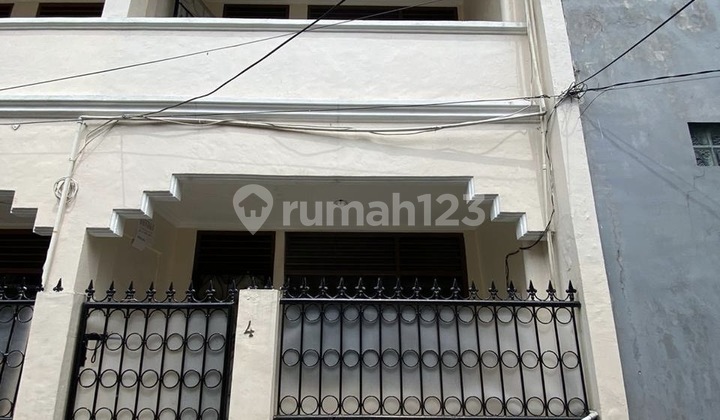 Disewakan Cepat Rumah di Tanjung Duren Jakarta Barat 1
