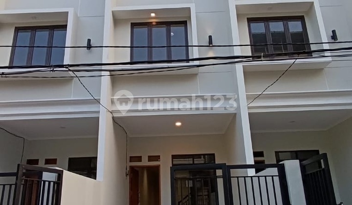 Jual Rumah Baru di Taman Ratu Jakarta Barat