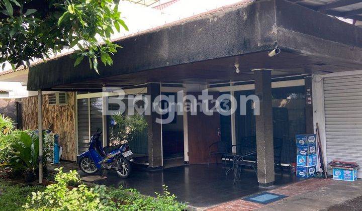 TURUN HARGA....Rumah 2 lantai, dihook, strategis, bisa dijadikan tempat usaha, di jalan Raya Tebet, Jakarta Selatan 2