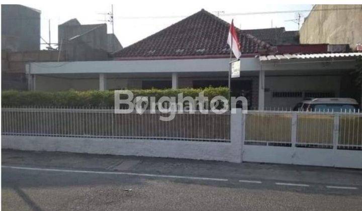 Rumah hitung tanah di daerah strategis, bisa dijadikan tempat usaha di daerah ring 1 Jakarta Pusat 1