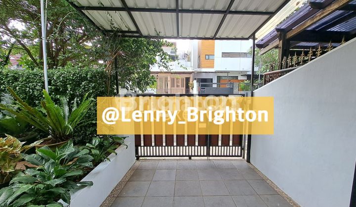 Rumah cantik, strategis, nyaman dan siap huni di Perumahan Bukit Cinere Indah 2