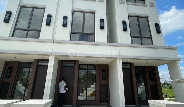 Rumah Baru 3 Lantai Disewakan Lavon 3 Cluster Osaka 2