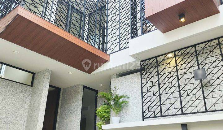 Jual Rumah Baru, Minimalis Siap Pakai, Kemang, Jakarta Selatan 1