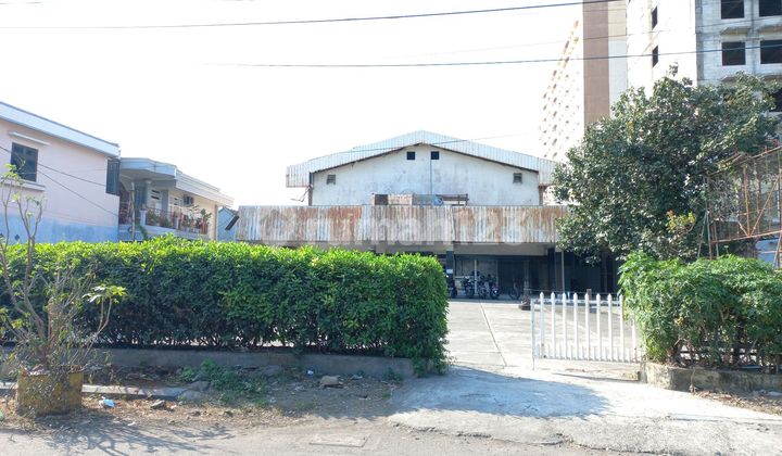 Dijual Gudang (bekas Bioskop) Di Abdul Karim (dekat Tol Pondok Chandra)