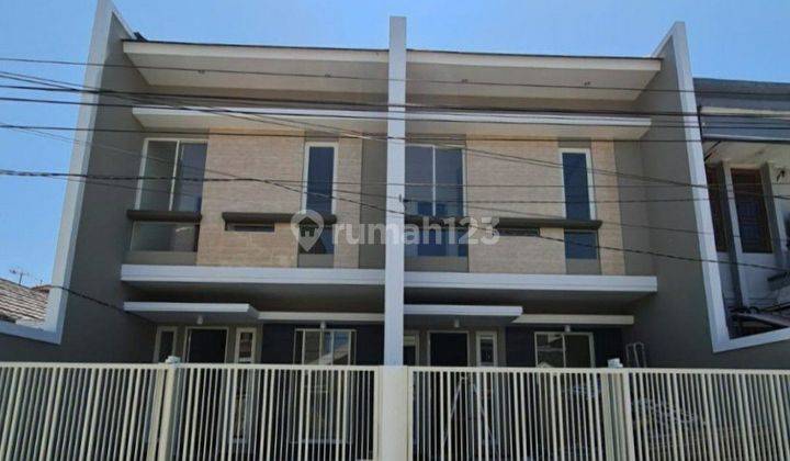 Dijual rumah baru gress di Klampis Harapan 1
