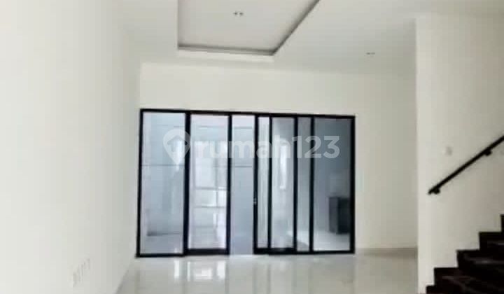 Di jual rumah baru siap huni di Taman Mutiara Pakuwon City 2
