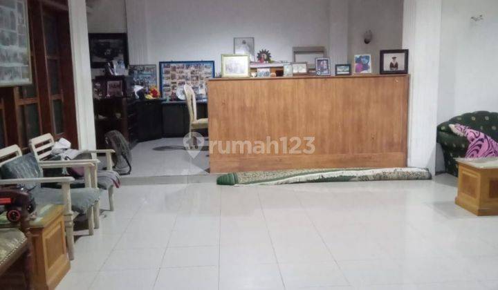 Dijual Rumah Besar 2 Lantai Di Perumahan Rewwin, Waru

 2