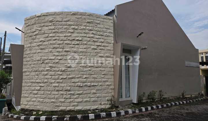 For Sale Quick Move-In Ready House in Sukolilo Dian Regency 1 2