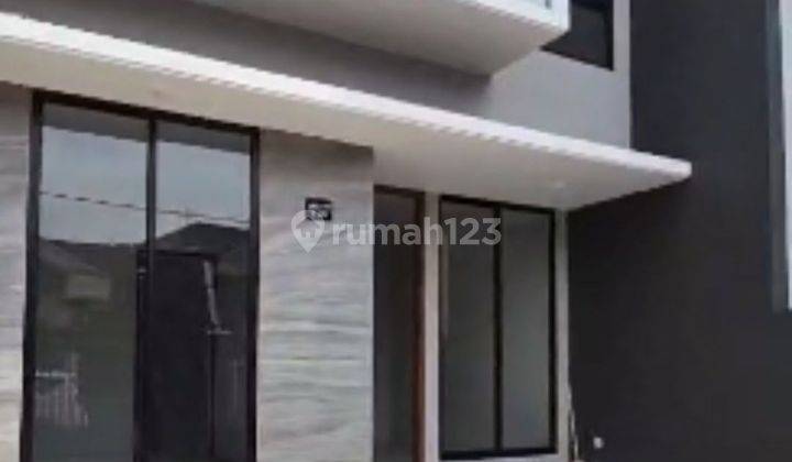 Dijual Rumah Baru Gress 2 Unit Jejer Di Manyar Kertoadi‼️

 1